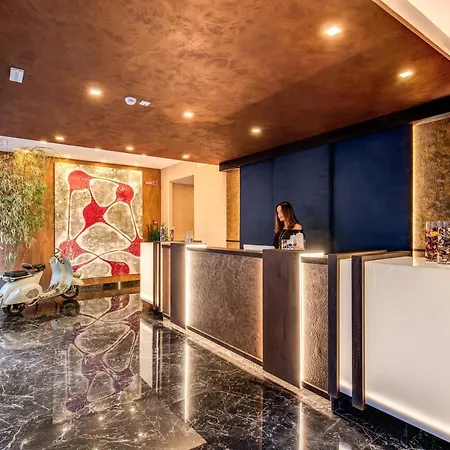 Ξενοδοχείο Prassede Palace 4*