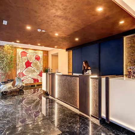 Hotel Prassede Palace